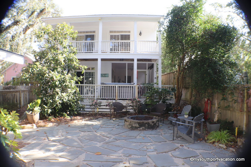 Hardscaped back yard at 204 E Brown St